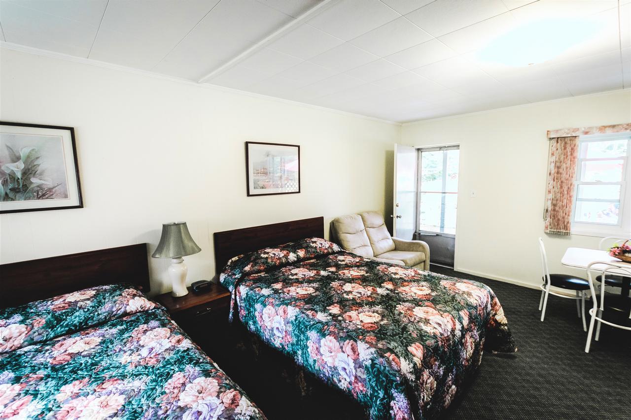High Falls Bay Cottages, Camping & Waterpark Bracebridge Exterior foto